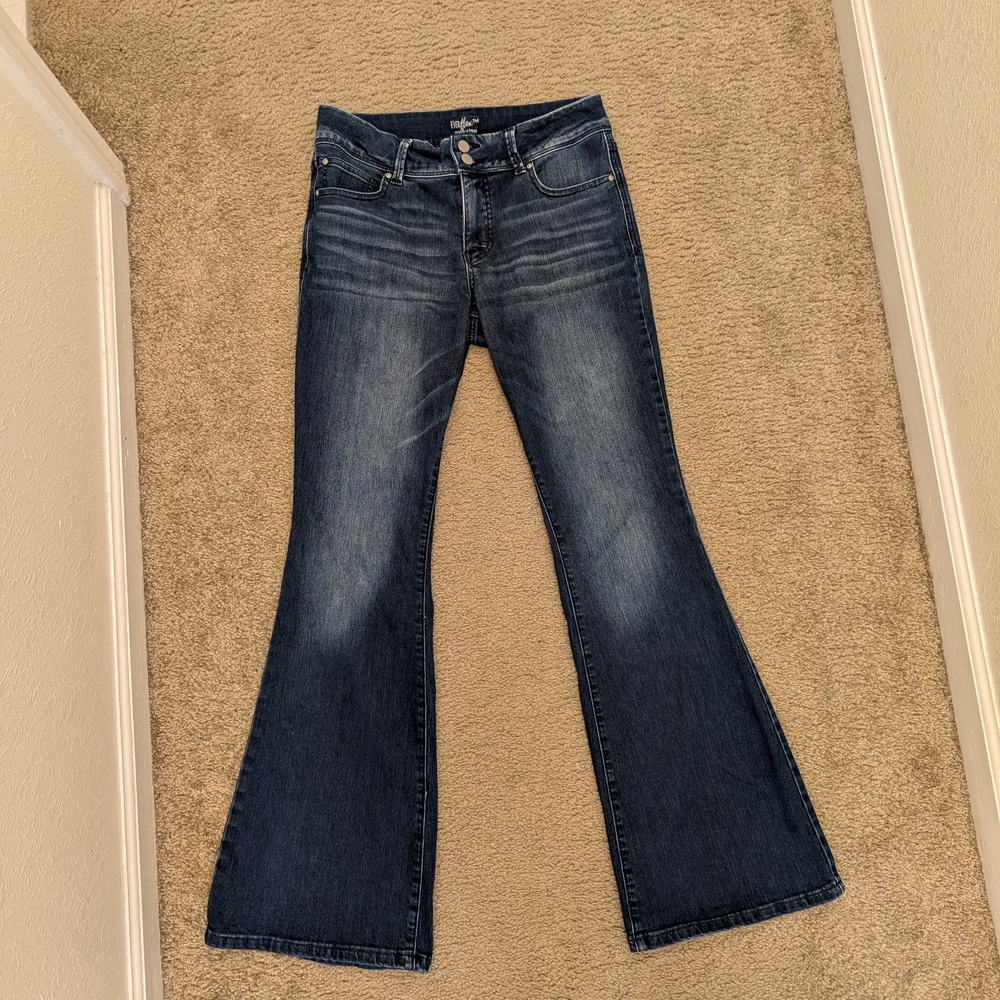 Women's Flared Blue Jeans